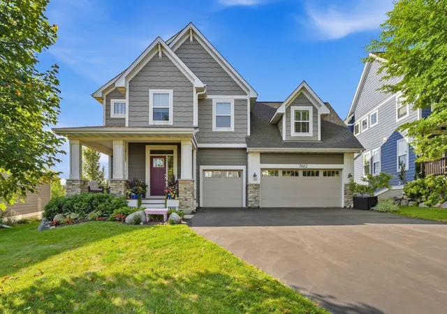 Photo 1 of Single family home for sale at 7662 Addisen Ct, Inver Grove Heights, MN 55077 | MLS# 7134148 | Listing updated on 2026-10-10