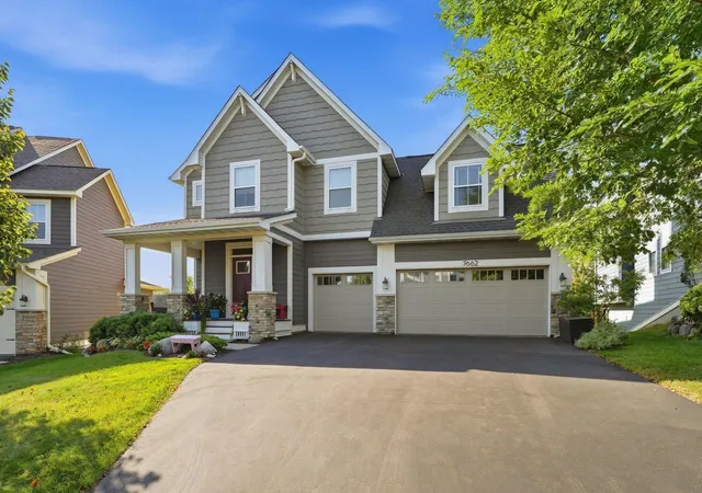 Photo 2 of Single family home for sale at 7662 Addisen Ct, Inver Grove Heights, MN 55077 | MLS# 7134148 | Listing updated on 2026-10-08