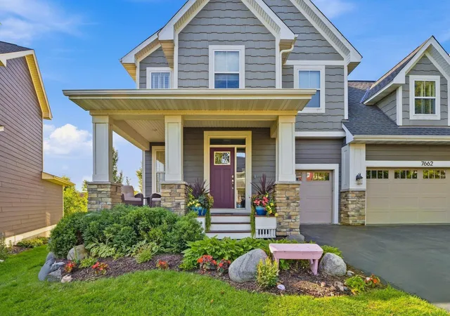 Photo 3 of Single family home for sale at 7662 Addisen Ct, Inver Grove Heights, MN 55077 | MLS# 7134148 | Listing updated on 2026-10-08