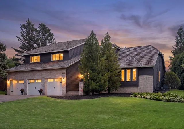 Photo 1 of Single family home for sale at 9629 Bennett Pl, Eden Prairie, MN 55347 | MLS# 7134165 | Listing updated on 2026-09-04