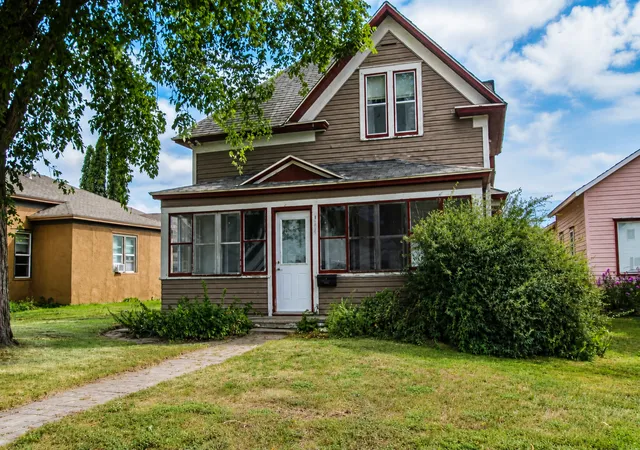 Photo 2 of Single family home for sale at 709 Pine St S, Sauk Centre, MN 56378 | MLS# 7134205 | Listing updated on 2026-09-21