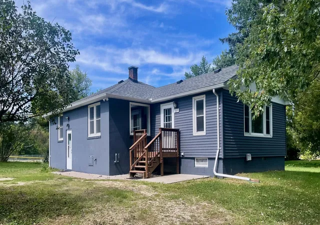 Photo 1 of Sale Pending at 8980 Old County Rd 23, Winona, MN 55987 | MLS# 7134220 | Listing updated on 2026-09-06