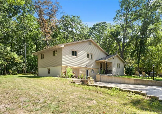 Photo 2 of Single family home for sale at 73466 318th Ave, Lake City, MN 55041 | MLS# 7134230 | Listing updated on 2026-10-06