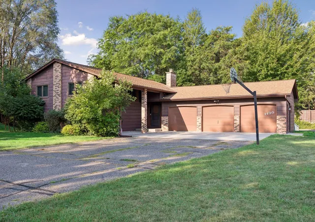 Photo 1 of Sale Pending at 1490 29th Ave Nw, New Brighton, MN 55112 | MLS# 7134236 | Listing updated on 2026-09-19