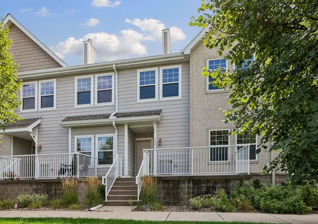 Photo 2 of Single family home for sale at 2107 Cedar Grv Trl #104, Saint Paul, MN 55122 | MLS# 7134240 | Listing updated on 2026-10-20