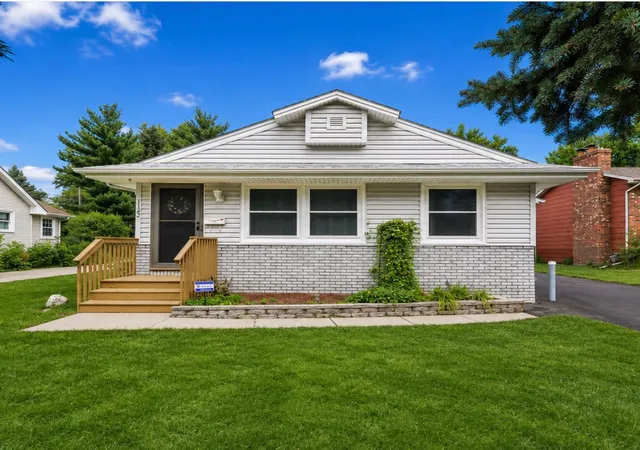 Photo 1 of Single family home for sale at 1123 43 1/2 Ave Ne, Columbia Heights, MN 55421 | MLS# 7134243 | Listing updated on 2026-09-16