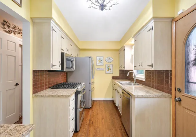 Photo 3 of Single family home for sale at 1123 43 1/2 Ave Ne, Columbia Heights, MN 55421 | MLS# 7134243 | Listing updated on 2026-09-16