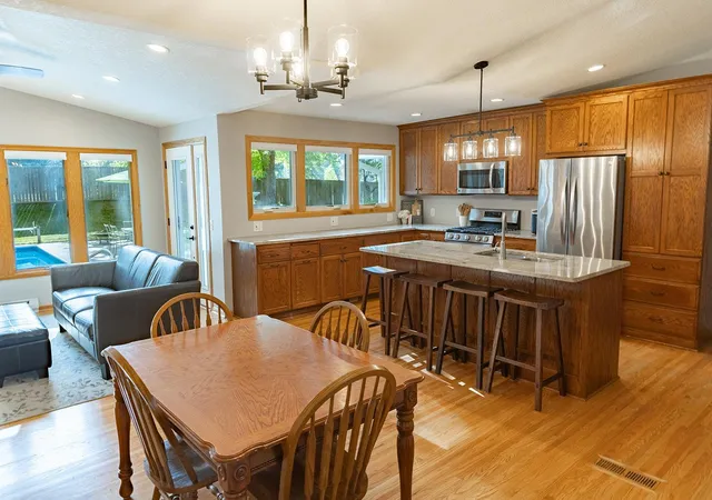Photo 3 of Sale Pending at 801 Continental Dr, New Brighton, MN 55112 | MLS# 7134272 | Listing updated on 2026-09-12