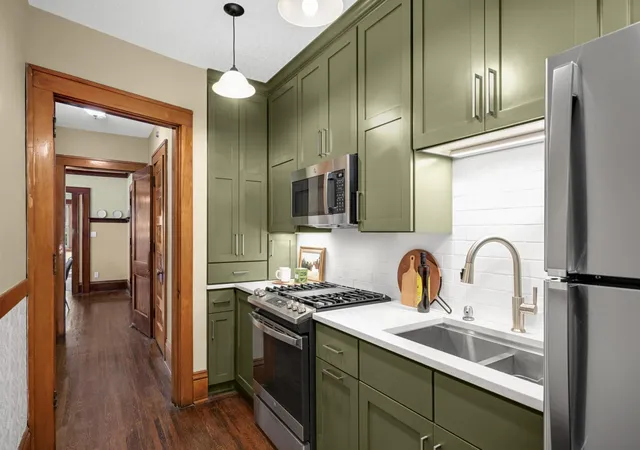 Photo 1 of Condo for sale at 641 Marshall Ave #4, Saint Paul, MN 55104 | MLS# 7134296 | Listing updated on 2026-09-10