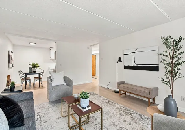 Listing Photo 5 - Condo for sale in building located at 329 Geneva Ave N, Oakdale, MN 55128 - Unit #117