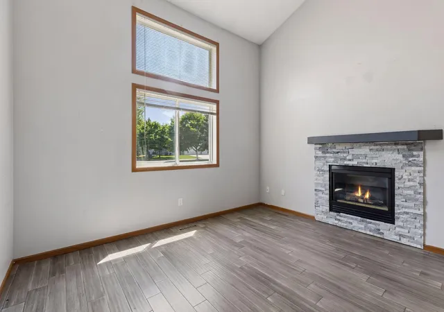 Photo 2 of Single family home for sale at 670 Kingfisher Ln #G, Woodbury, MN 55125 | MLS# 7134302 | Listing updated on 2026-09-14