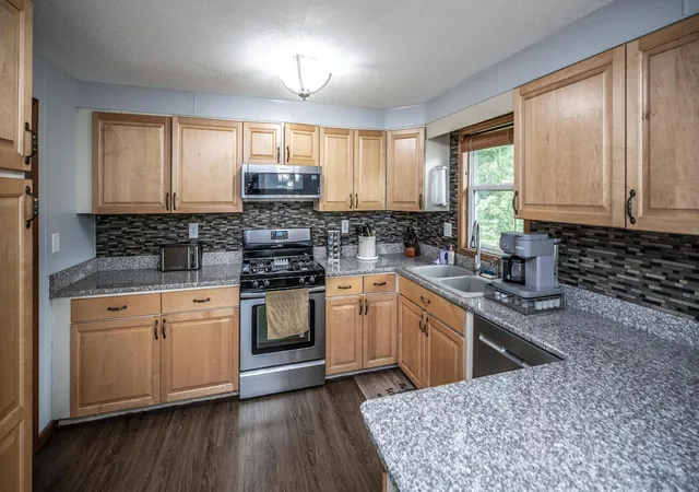 Photo 4 of Single family home for sale at 18166 Faribault Blvd, Faribault, MN 55021 | MLS# 7134347 | Listing updated on 2026-10-20