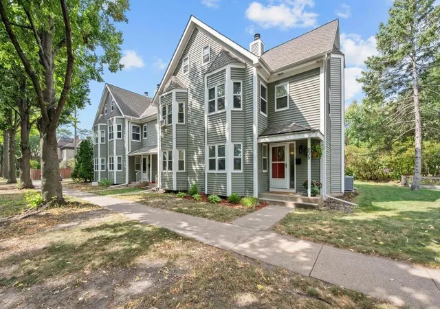 Photo 3 of Single family home for sale at 235 Kent St, Saint Paul, MN 55102 | MLS# 7134349 | Listing updated on 2026-10-22
