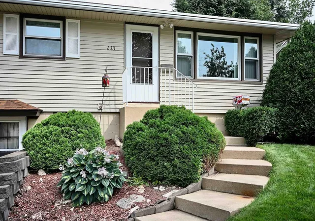 Photo 2 of Sale Pending at 2311 18th St Nw, Rochester, MN 55901 | MLS# 7134356 | Listing updated on 2026-08-31