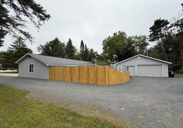 Photo 3 of Single family home for sale at 8408 Eastwood Rd, Mounds View, MN 55112 | MLS# 7134362 | Listing updated on 2026-08-28