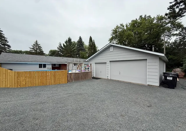 Photo 3 of Single family home for sale at 8408 Eastwood Rd, Mounds View, MN 55112 | MLS# 7134362 | Listing updated on 2026-08-28