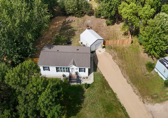 Photo 4 of Single family home for sale at 19394 63rd Street NE, New London, MN 56273 | MLS# 7134366 | Listing updated on 2026-09-25