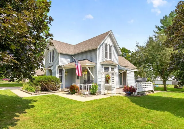 Photo 1 of Single family home for sale at 108 2nd St Ne, Grand Meadow, MN 55936 | MLS# 7134369 | Listing updated on 2026-10-05