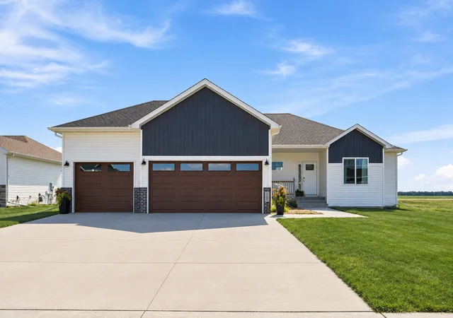 Photo 2 of Single family home for sale at 1504 75th Ave S, Fargo, ND 58104 | MLS# 7134380 | Listing updated on 2026-10-02
