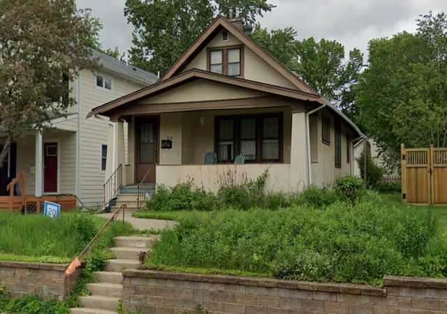 Photo 1 of Sale Pending at 1285 Osceola Ave, Saint Paul, MN 55105 | MLS# 7134405 | Listing updated on 2026-09-03