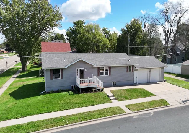 Single family home for sale at 215 2nd Avenue NE, Hayfield, MN 55940 | MLS# 7134414