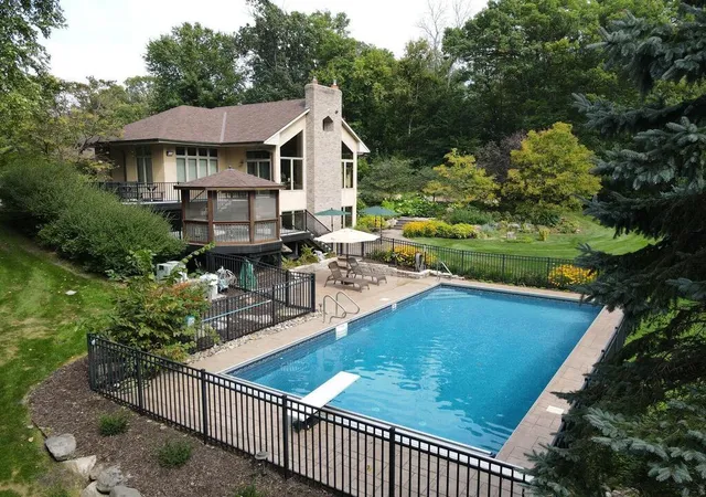 Photo 1 of Sale Pending at 20025 Jeffrey Ave N, Forest Lake, MN 55025 | MLS# 7134421 | Listing updated on 2026-09-03