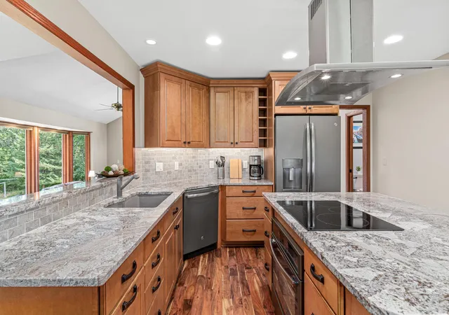 Photo 4 of Single family home for sale at 2915 Bruce Ct, Inver Grove Heights, MN 55077 | MLS# 7134430 | Listing updated on 2026-09-22