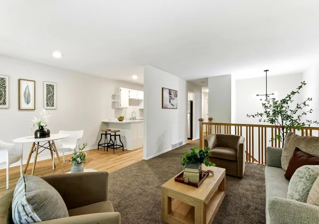 5th image of 1213 Timbershore Ln, Eagan, MN 55123 | MLS# 7134431