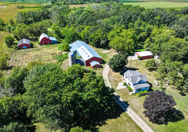Photo 1 of Single family home for sale at 2668 County Rd 78 Se, Osakis, MN 56360 | MLS# 7134435 | Listing updated on 2026-09-21