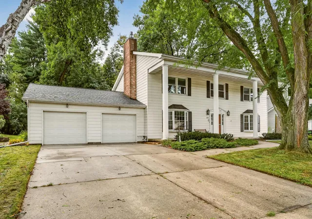 Photo 1 of Single family home for sale at 1812 7th Street Sw, Rochester, MN 55902 | MLS# 7134440 | Listing updated on 2026-09-08
