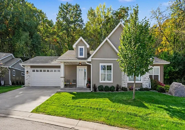 Photo 3 of Sale Pending at 1148 Hewitt Blvd, Red Wing, MN 55066 | MLS# 7134451 | Listing updated on 2026-10-09