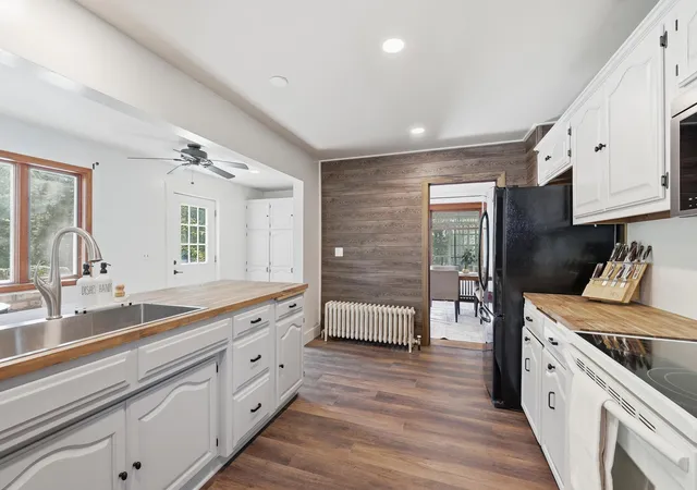 Photo 3 of Single family home for sale at 24951 Meridian Cir, Belle Plaine, MN 56011 | MLS# 7134464 | Listing updated on 2026-09-19
