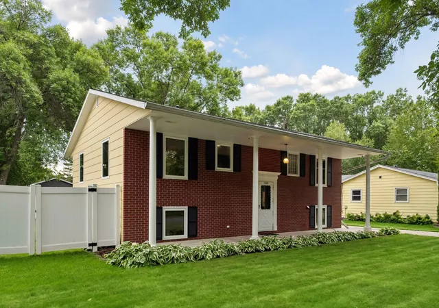 Photo 25 of Single family home for sale at 1309 10th St Sw, Willmar, MN 56201 | MLS# 7134466 | Listing updated on 2026-08-30