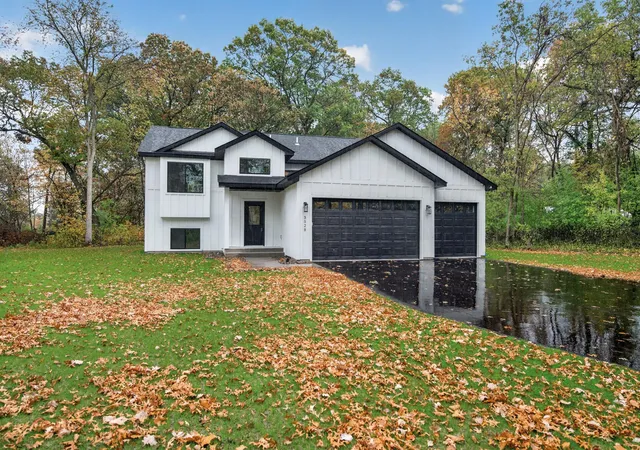 Single family home for sale at 3528 Holly St S, Cambridge, MN 55008 | MLS# 7134489