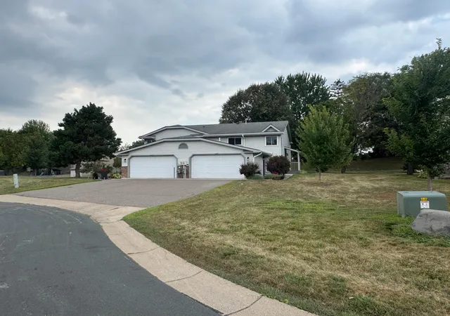 Photo 2 of Townhouse for sale at 6279 Monticello Ln N, Maple Grove, MN 55369 | MLS# 7134505 | Listing updated on 2026-09-03