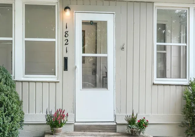 Photo 3 of Single family home for sale at 1821 Fillmore St Ne, Minneapolis, MN 55418 | MLS# 7134507 | Listing updated on 2026-08-30