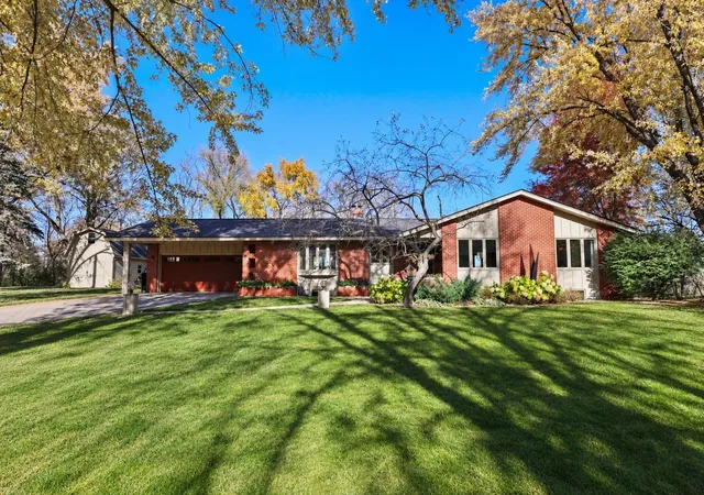 Photo 1 of Single family home for sale at 2502 Island View Dr, Saint Cloud, MN 56301 | MLS# 7134513 | Listing updated on 2026-10-28