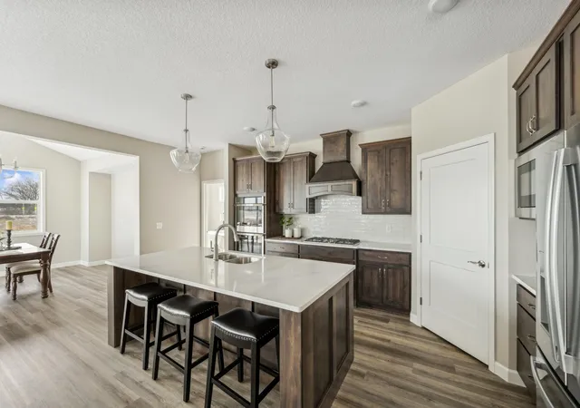 5th image of 1055 E Meadowsweet Dr, River Falls, WI 54022 | MLS# 7134514