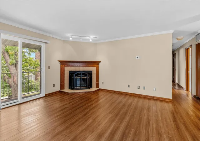 Photo 3 of Condo for sale at 2296 Benson Ave #G, Saint Paul, MN 55116 | MLS# 7134523 | Listing updated on 2026-08-28