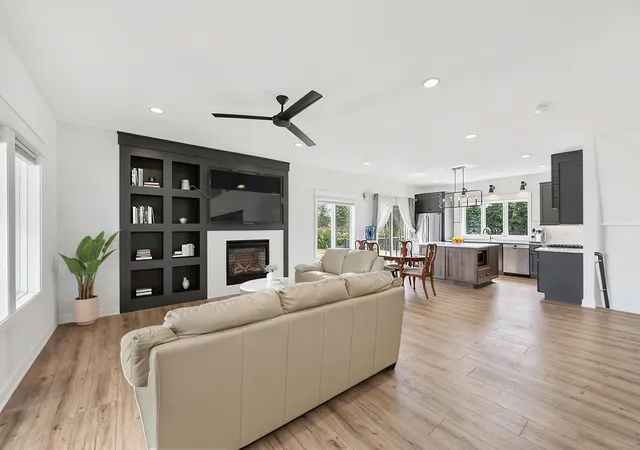 Photo 3 of Single family home for sale at 4686 Cassidy Ridge Dr NE, Rochester, MN 55906 | MLS# 7134542 | Listing updated on 2026-09-18
