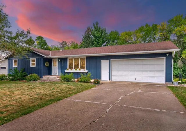 Photo 1 of Sale Pending at 30880 Belair Dr, Lindstrom, MN 55045 | MLS# 7134548 | Listing updated on 2026-10-01