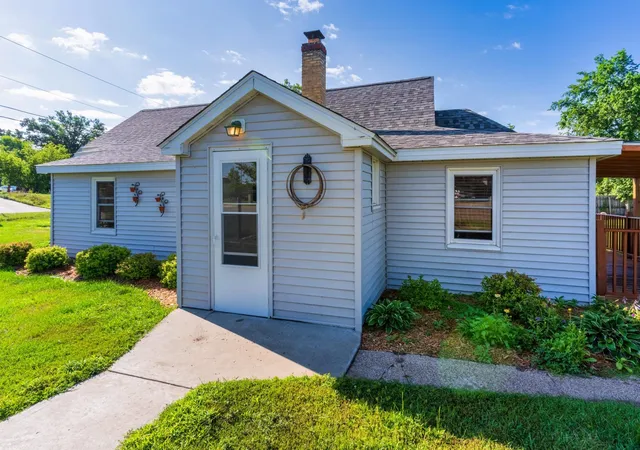 Photo 1 of Single family home for sale at 203 Mississippi Ave Sw, Bemidji, MN 56601 | MLS# 7134553 | Listing updated on 2026-09-02