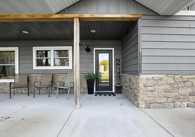 Photo 3 of Single family home for sale at 31634 Csah 2, Litchfield, MN 55355 | MLS# 7134559 | Listing updated on 2026-09-04