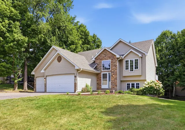 Photo 2 of Single family home for sale at 1218 Timber Ln, Buffalo, MN 55313 | MLS# 7134577 | Listing updated on 2026-10-05