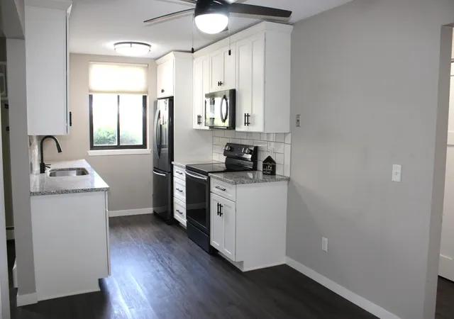 Listing Photo 5 - Condo for sale in building located at 535 19th St NW, Rochester, MN 55901 - Unit #11
