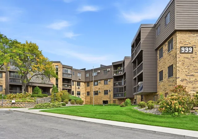 Photo 2 of Condo for sale at 999 41st Avenue Ne #210, Minneapolis, MN 55421 | MLS# 7134600 | Listing updated on 2026-10-14