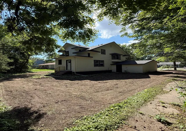 Photo 3 of Sale Pending at 401 2Nd St N, Atwater, MN 56209 | MLS# 7134609 | Listing updated on 2026-10-12