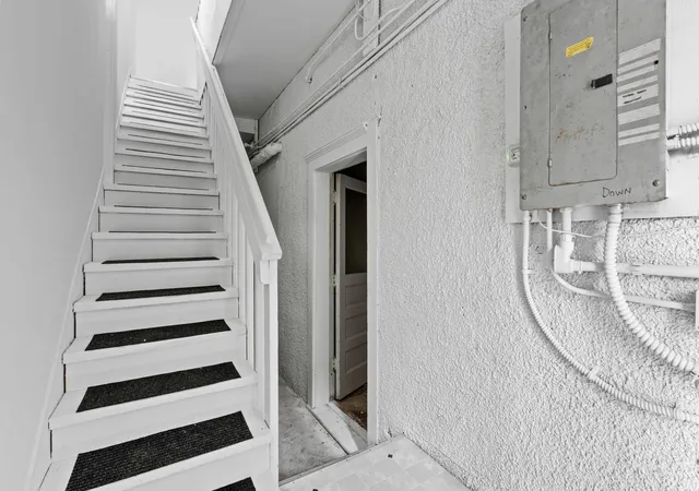 Photo 4 of House for sale at 2600 Washington St Ne, Minneapolis, MN 55418 | MLS# 7134621 | Listing updated on 2026-08-30