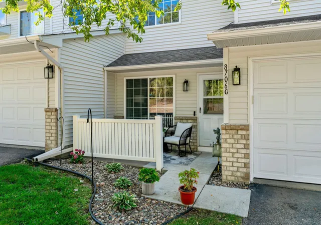 Photo 3 of Single family home for sale at 8706 Quarry Ridge Ln #G, Saint Paul, MN 55125 | MLS# 7134622 | Listing updated on 2026-09-02