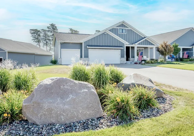 Photo 1 of Single family home for sale at 6201 Janero Ave S, Cottage Grove, MN 55016 | MLS# 7134629 | Listing updated on 2026-10-01